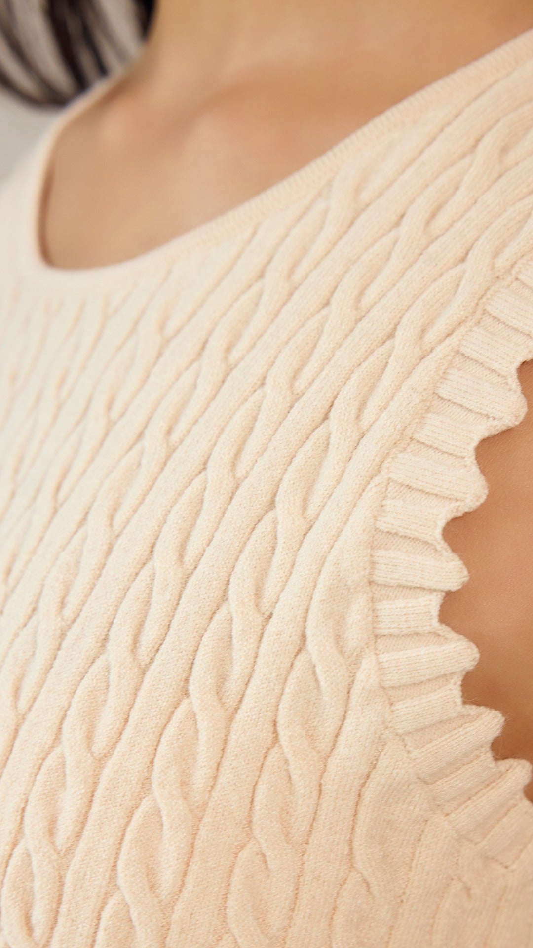 Cable Knit Tank Top - Oatmeal